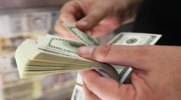 سعر الدولار أمام الجنيه المصري بالبنوك المحلية اليوم 3 نوفمبر 2025